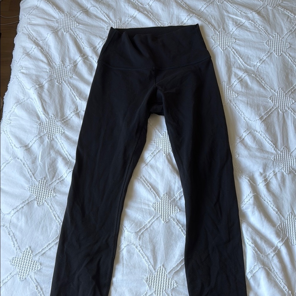 Black Lululemon leggings